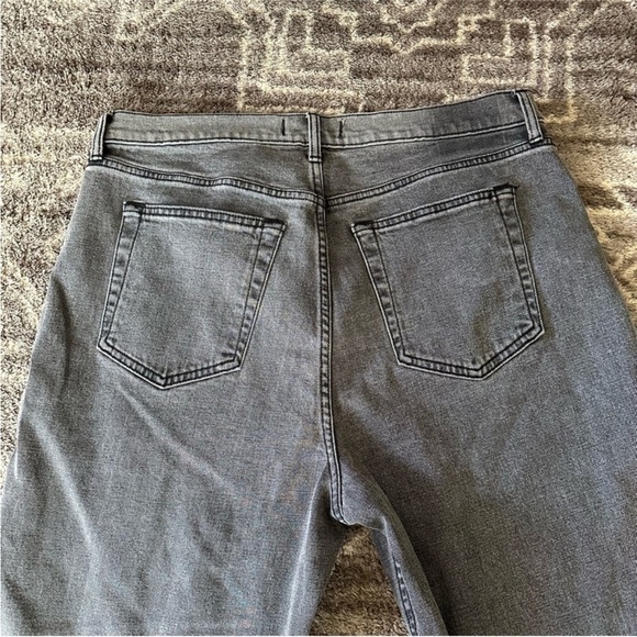 NWT Abercrombie & Fitch Ultra High Rise Ankle Straight Jeans Dark Grey 33/16 - Picture 8 of 8